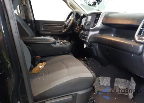 2019 Ram 2500 Big Horn 4X4 8' Box from USA, damaged, VIN 3C6UR5JL2KG689168